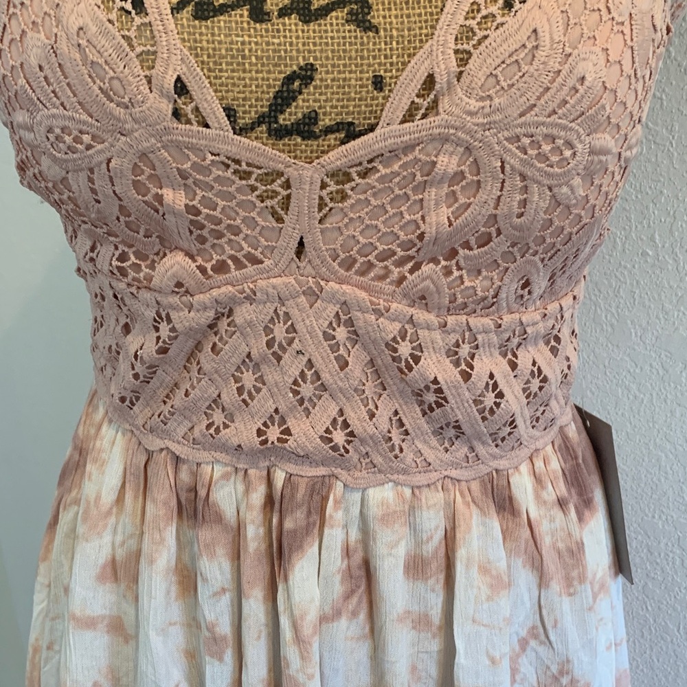 J for Justify Pink and Cream Lace Mini Dress - Picture 3 of 10